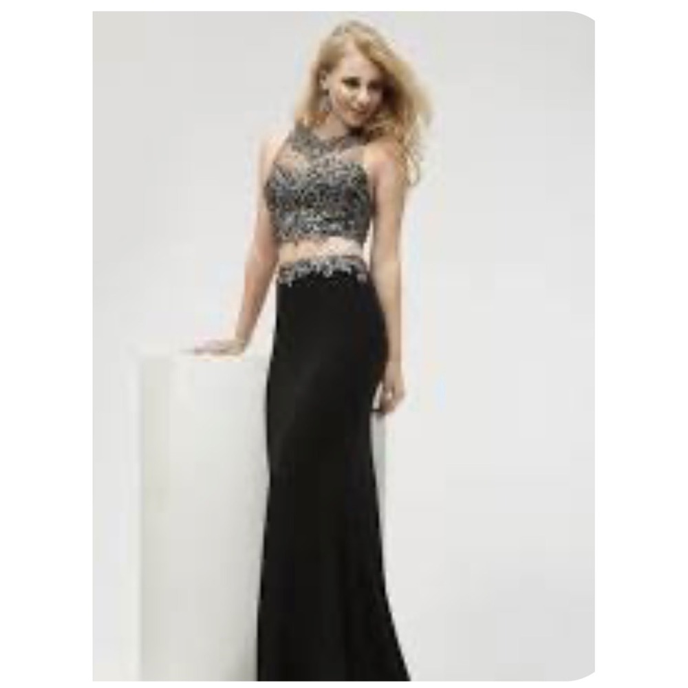 Jasz Couture Prom Gown Size4 Black Sequin Beaded Halter Mermaid Evening NWT 5916